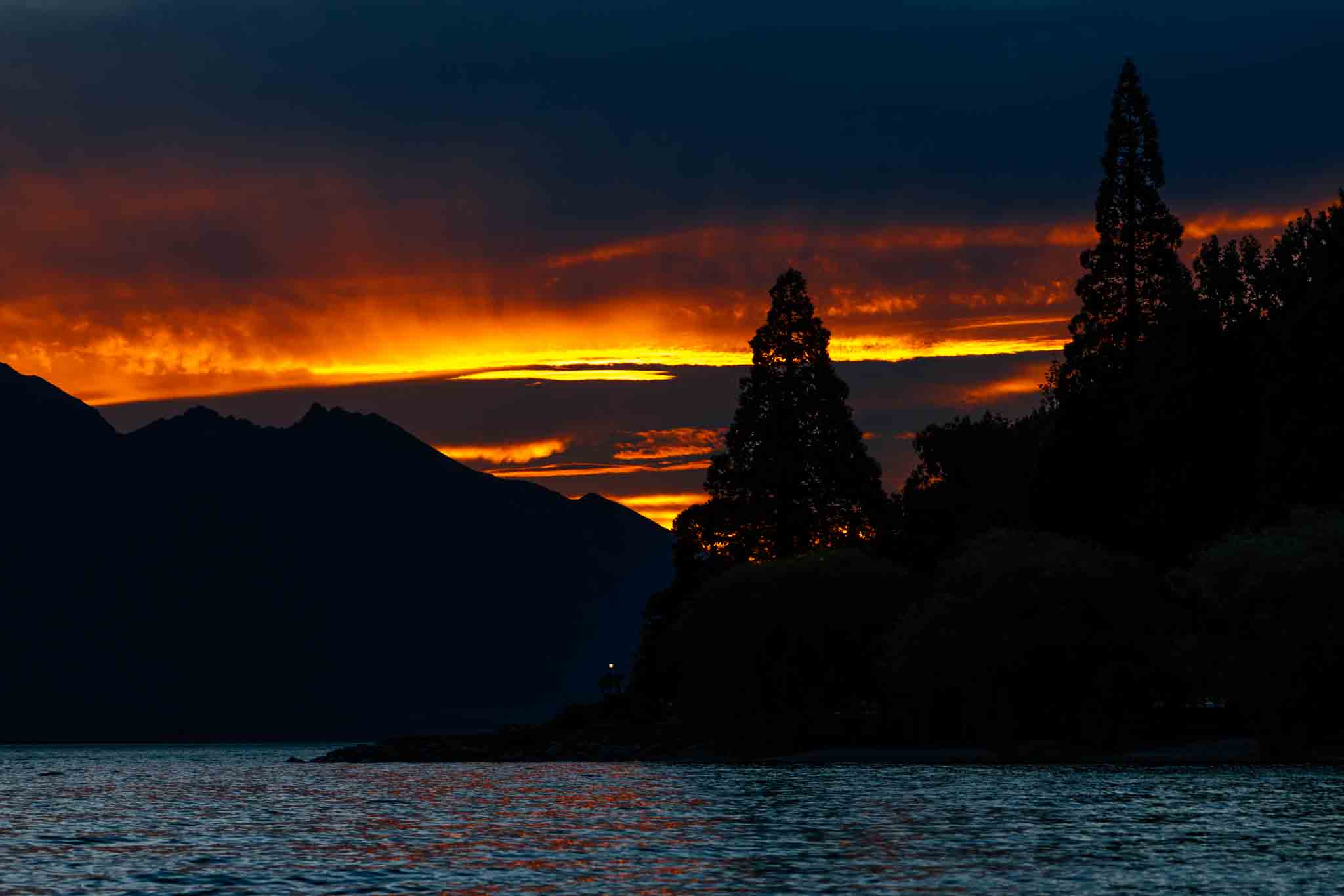 Sunset of Lake Whakatipu 3