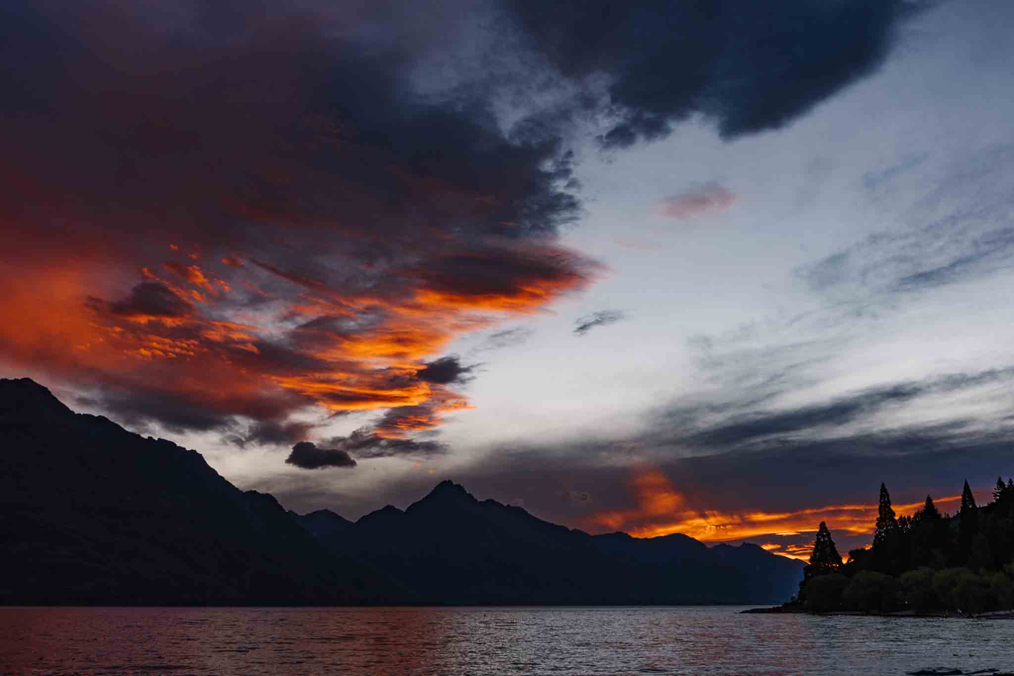 Sunset of Lake Whakatipu 6