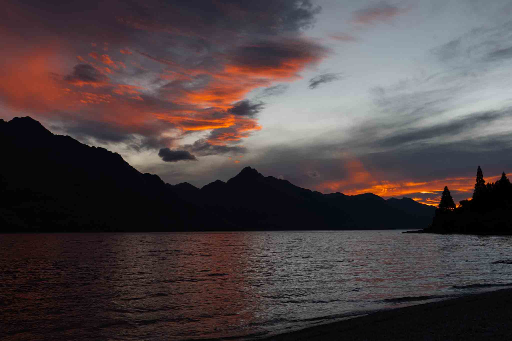 Sunset of Lake Whakatipu 7