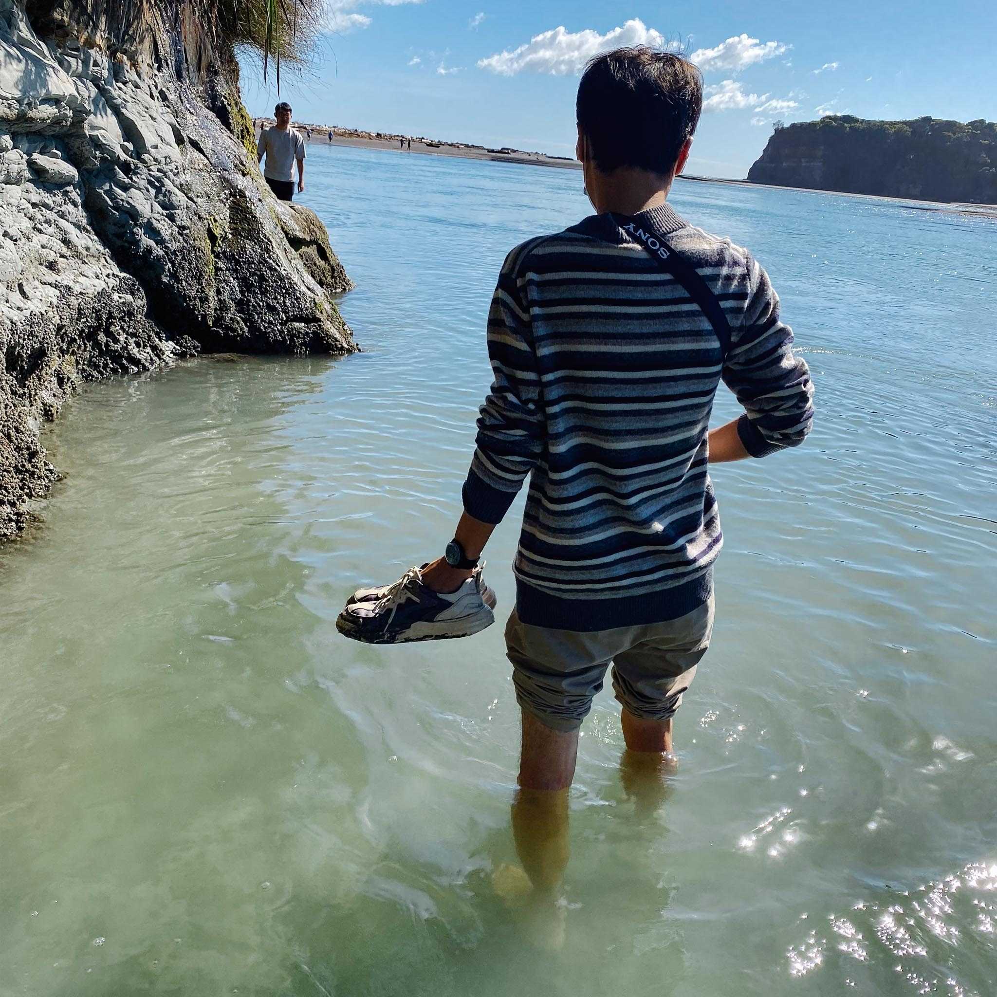 Wading towards the Elephant Rock 1